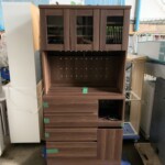 ウォルシュ 食器棚 正面