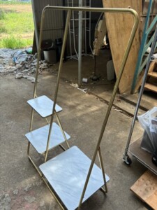 ハンガーラック 斜め