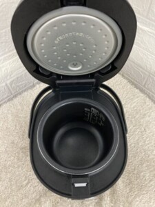 IRIS OHYAMA(アイリスオーヤマ)三合ジャー炊飯器 JRC-MD30-BK 2020年製