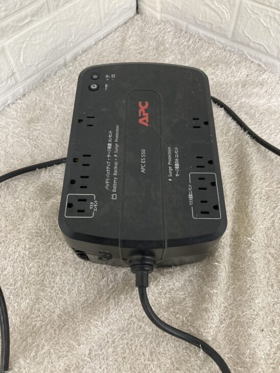 A.P.C. WOARUF03229BAA 関税送料込 愛知県東海市へ出張 APC(エーピーシー) 無停電電源装置 BE550G