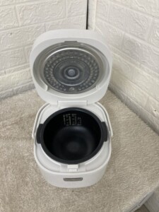 SHARP(シャープ)ジャー炊飯器 KS-CF05C-W 2021年製