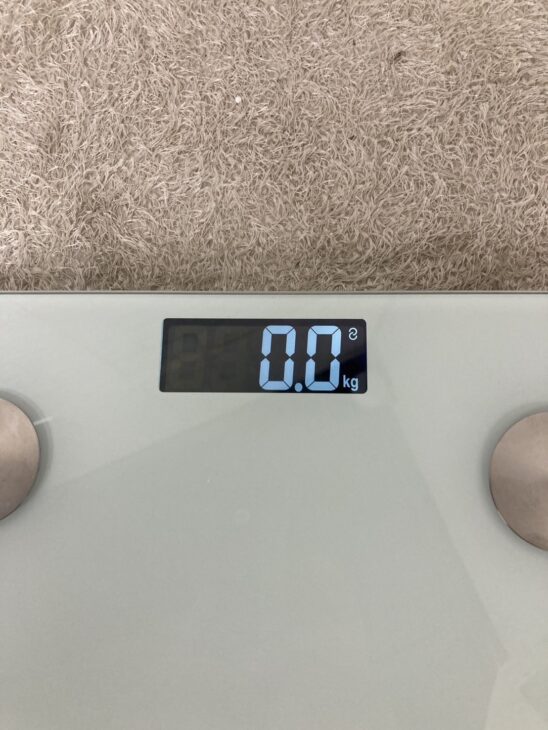 春日井市鳥居松町へお伺い】 chocoZAP(チョコザップ) 体重計 2023年製