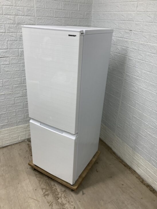 SHARP 2ド冷蔵庫179L SJ-18E8KW 2021年製 Used/美品 SHARP / シャープ】2021年製の2ドア冷蔵庫《SJ-18E8-KW》のご