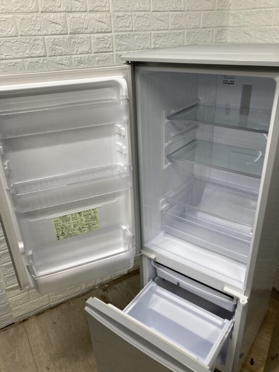 年式相応の使用感で無料引取【丸亀市田村町】SHARP 2ドア冷蔵庫