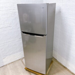 Hisense(ハイセンス)227L 2ドア冷蔵庫 HR-B2302 2021年製