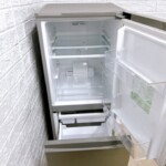 冷凍冷蔵庫　AQR-13J　中身