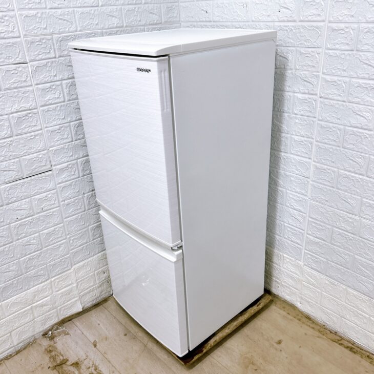 SJ-D14F-W　本体正面斜め