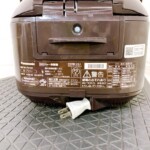 炊飯器　SR-FD101　型番