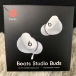Beats Studio Buds + MQLJ3PA/A [アイボリー]　正面