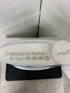 SHARP 加湿セラミックファンヒーター HX-H120-W