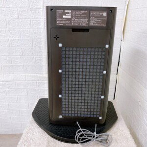 空気清浄機 KI-HS50 背面