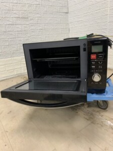 電子レンジ YRK-F251Sv 中身