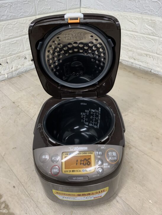 象印 炊飯器 NP-GW05 2022年製 象印 NP-GW05 XT ステンレスブラウン 極め炊き [豪熱沸とうIH