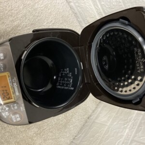 炊飯器 NP-GW05 中身