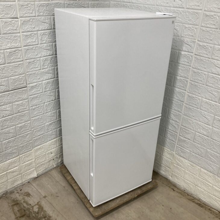 冷蔵庫　NTR-106WH　正面