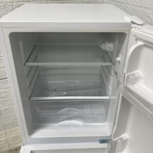 冷蔵庫 NTR-106 中身