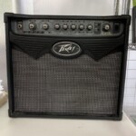 アンプ　PEAVEY VYPYR 15W モデリング　正面