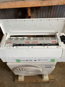 エアコン CS-224DEX-W 内部