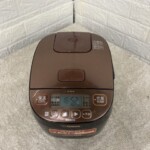 炊飯器　NL-BC05　正面