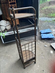 コーナーラック 裏