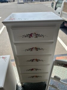 クラシッククラックローズ 5段チェスト