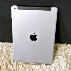 iPad A1954 背面