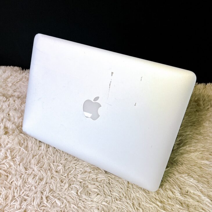 MacBook Pro A1425 正面