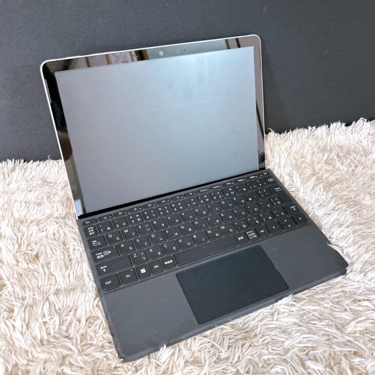 Surface Go2 正面