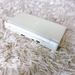 ニンテンドーDS Lite 側面