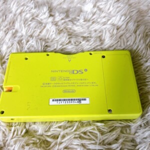 ニンテンドーDSi ライムグリーン 背面