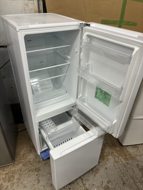 沖縄県那覇市真嘉比へ出張買取 REFAGE ノンフロン冷凍冷蔵庫 YRZ