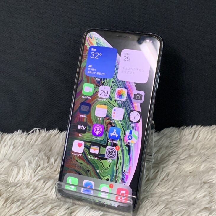 Phone Xs Max 64GB　正面