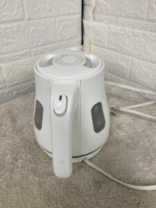 タイガー電気ケトル PCM-A080 背面