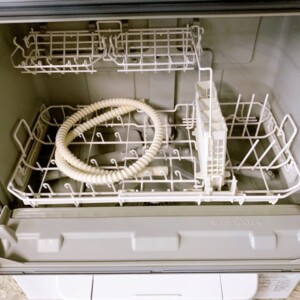 食器洗い乾燥機 NP-TSP1-W 中身