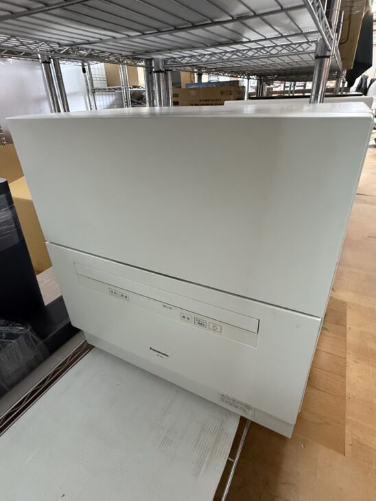 Panasonic 食器洗い乾燥機 NP-TA4-W（2023年製）