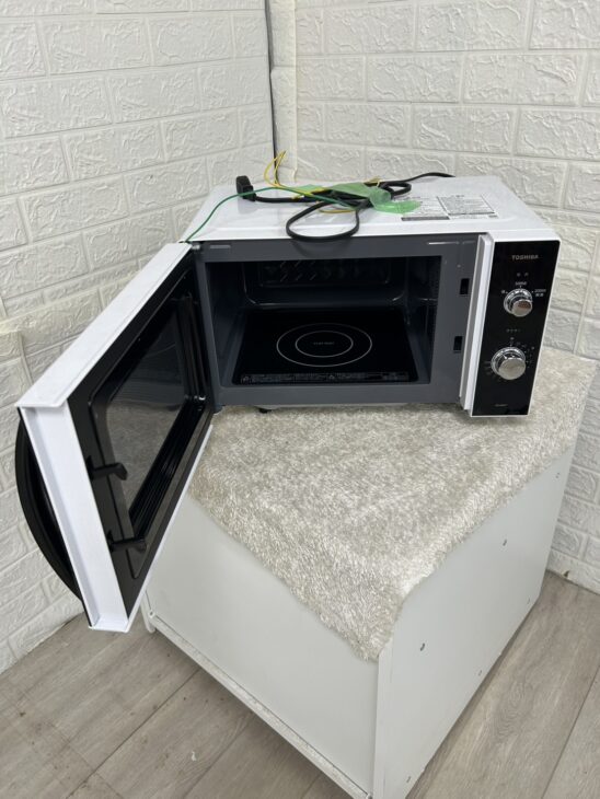 東芝　電子レンジ　ER-WM17 2022年製 4904530120381.jpg