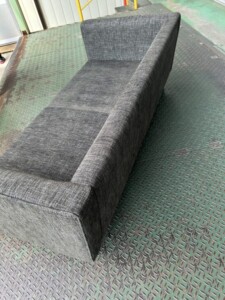 アクメファニチャー 背面