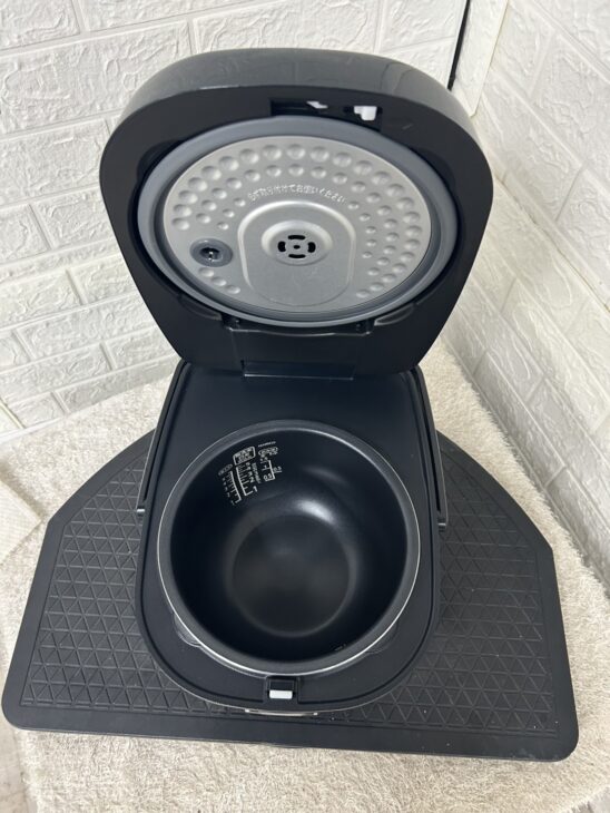 神奈川県小田原市へ出張買取！ アイリスオーヤマ MRC-IG50-B 炊飯器
