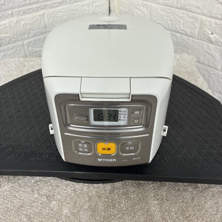 JAI-R551　正面
