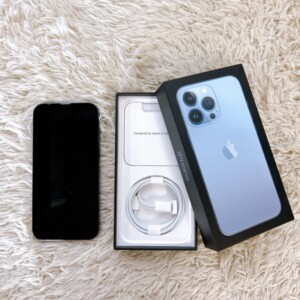 iPhone 13 Pro 正面