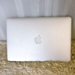 MacBook Air 上部