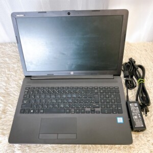 HP 250 G7 正面