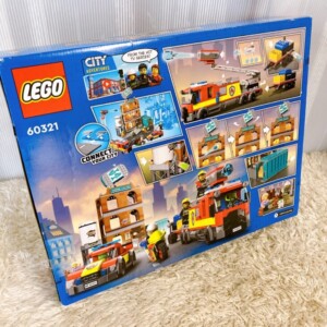 LEGO CITY 消防署と消防車 背面