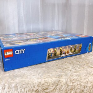 LEGO CITY 消防署と消防車 側面