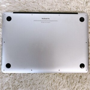 MacBook Pro 13インチ 背面