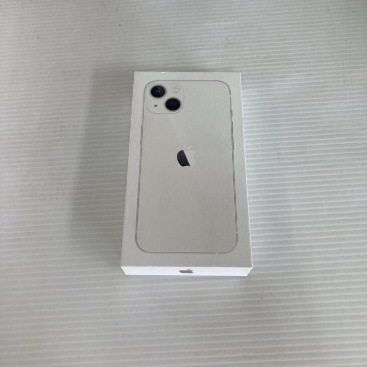 iPhone 13 正面