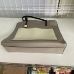 バック　正面