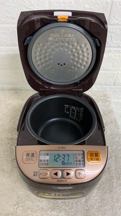 八尾市で象印炊飯ジャー NL-BB05 出張買取｜コンパクト炊飯器を適正