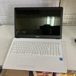 mouse ノートパソコン 正面