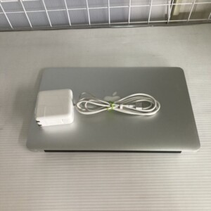 MacBook Air 本体